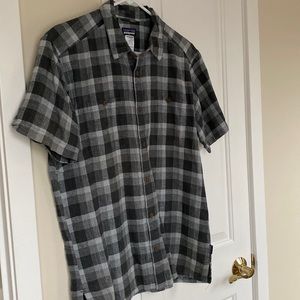 Mens plaid Patagonia short sleeve hemp blend shirt